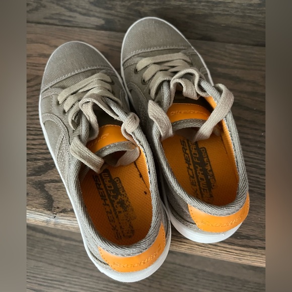 Boy’s Skechers Memory Foam Gel-Infused Direct Pulse Jump Shift Canvas Sneakers - Picture 7 of 13